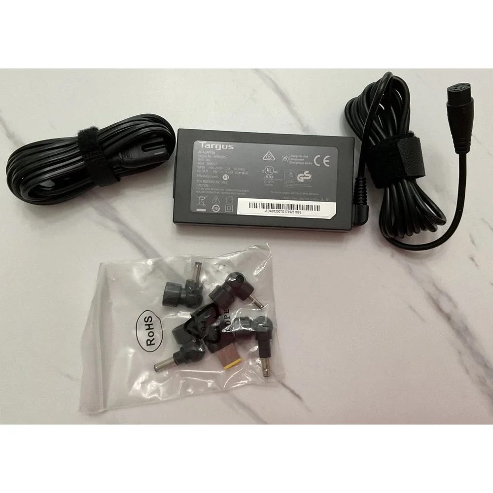 Targus APA92US 65W Universal AC Adapter Laptop Charger with Multi Tips Black